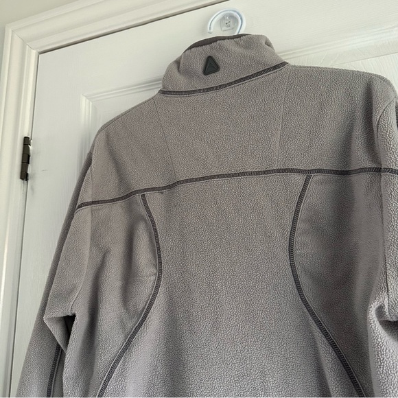 Blue Jays Fleece 1/4 Zip Sweater, men’s size M, stitched logo - Picture 9 of 10